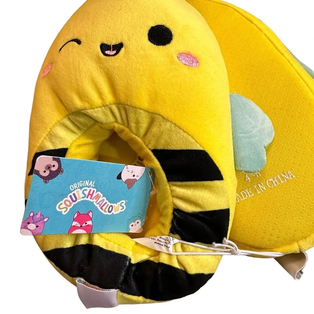 Squishmallow house Shoes or‎ slippers Pink Dino, A Bee